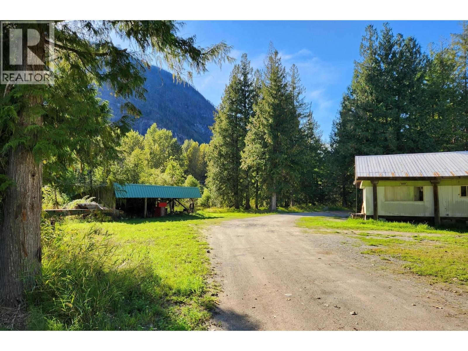 9304 UPPER LILLOOET RIVER FSR, Pemberton, British Columbia