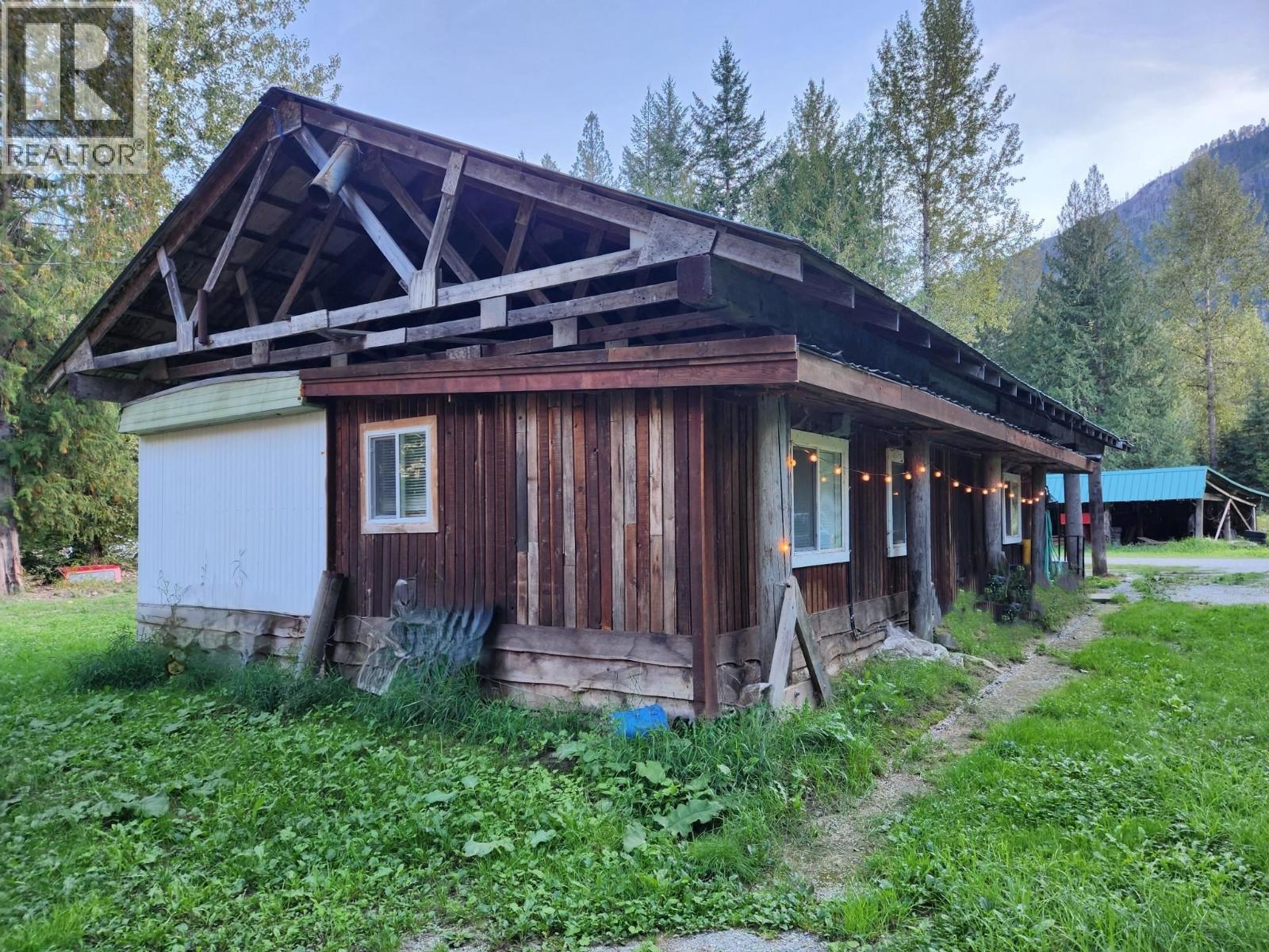 9304 Upper Lillooet River Fsr, Pemberton, British Columbia  V0N 2L2 - Photo 21 - R3050105