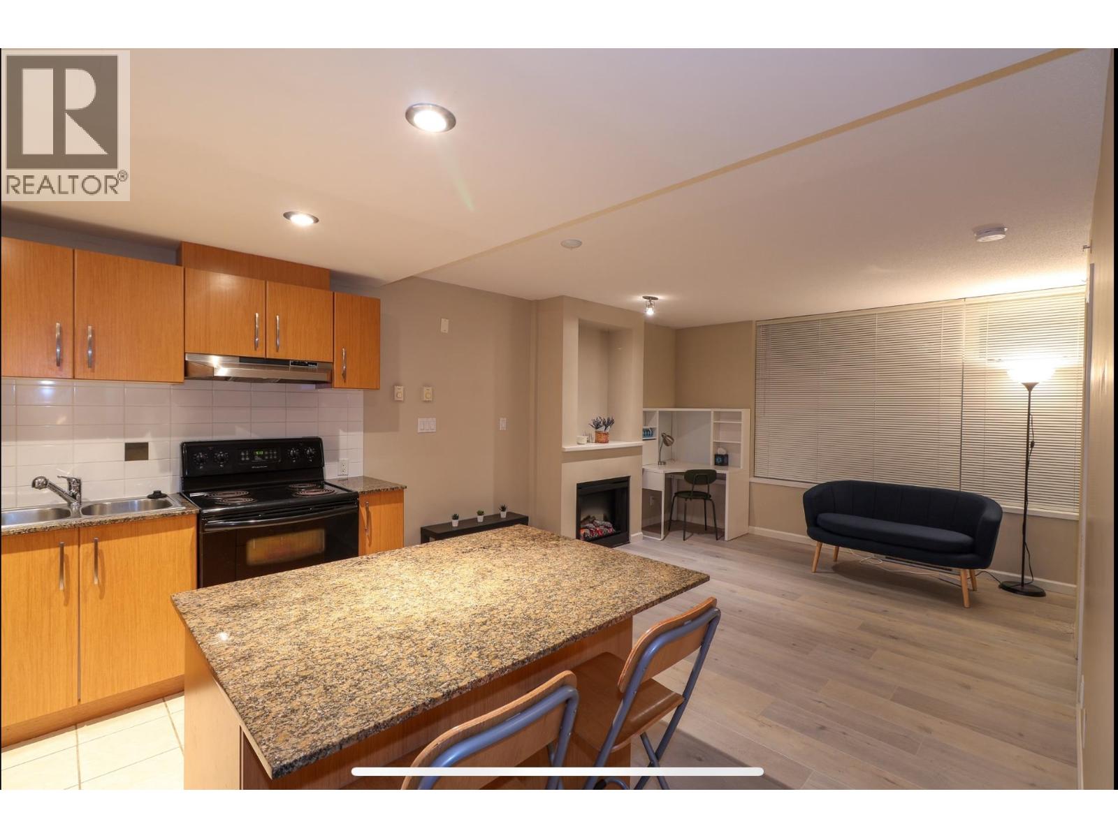 9288  University Crescent, Burnaby, British Columbia  V5A 4X7 - Photo 38 - R3070548