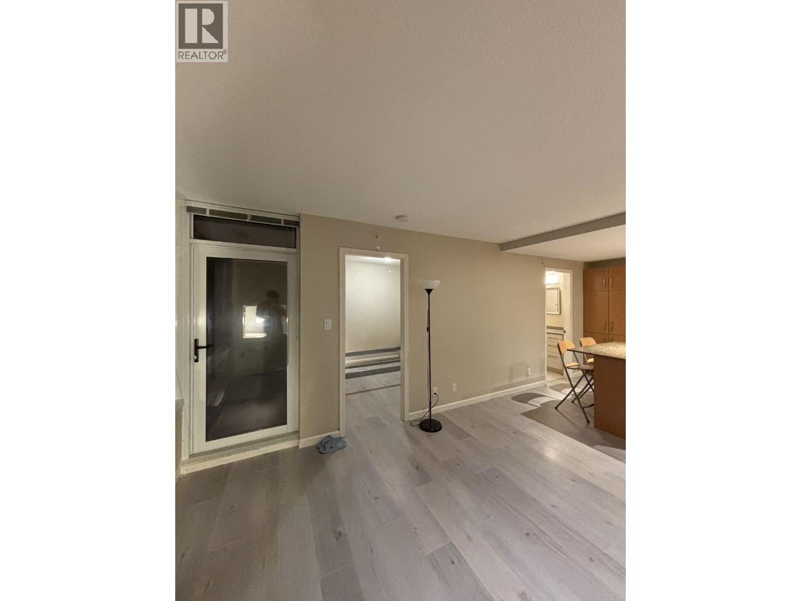 9288  University Crescent, Burnaby, British Columbia  V5A 4X7 - Photo 31 - R3070548