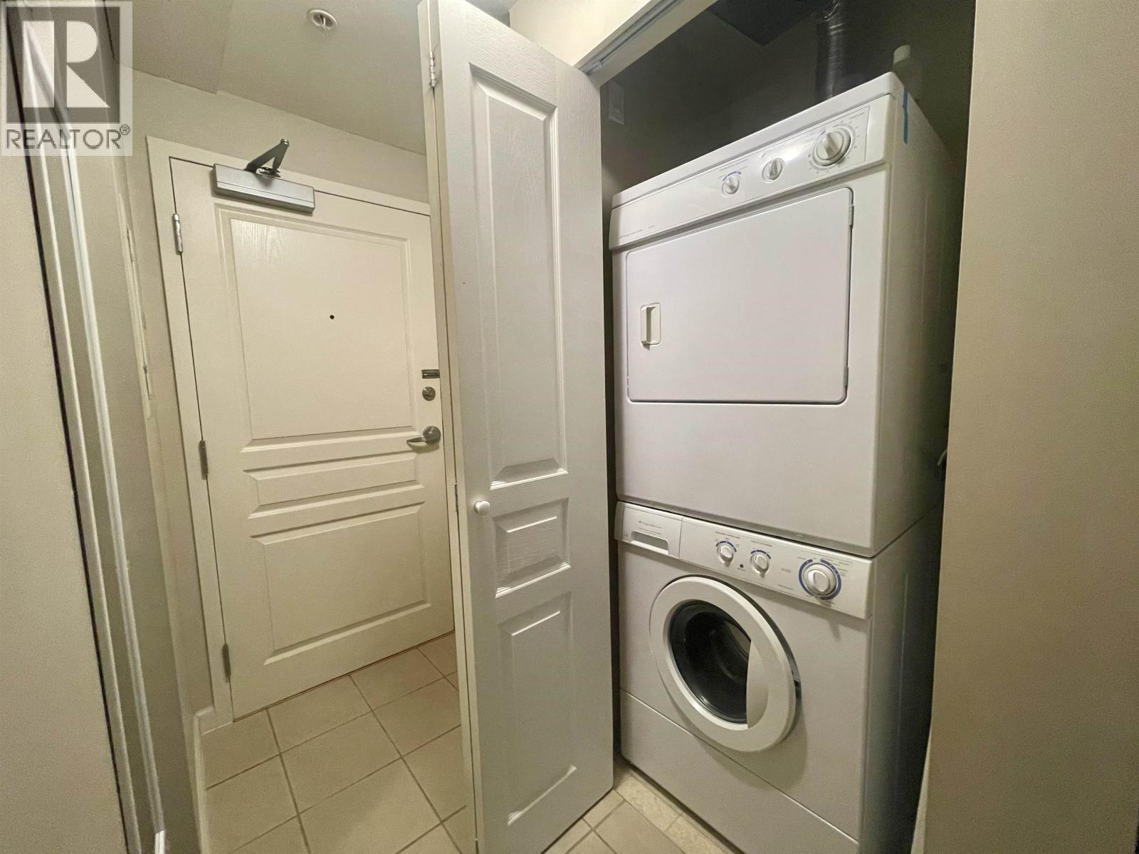 9288  University Crescent, Burnaby, British Columbia  V5A 4X7 - Photo 23 - R3070548