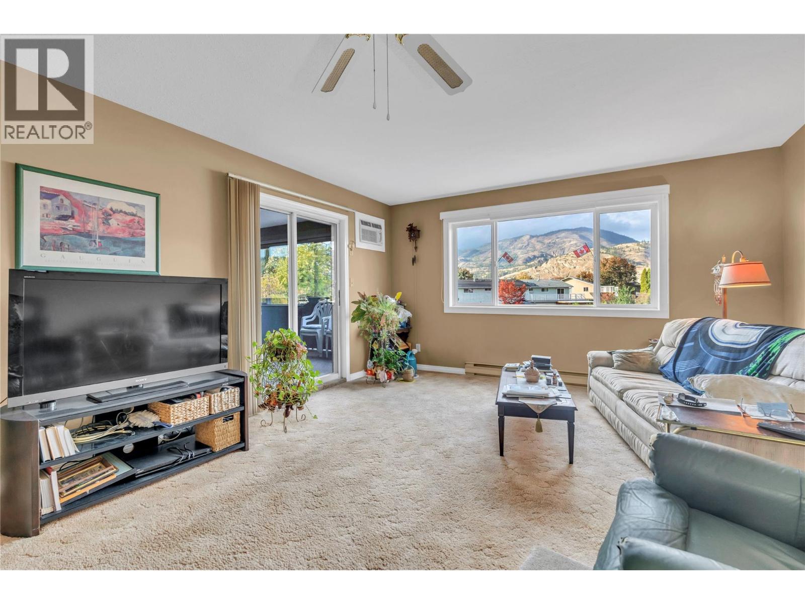 201-262 Kinney Avenue, Penticton, British Columbia  V2A 6R6 - Photo 9 - 10367599