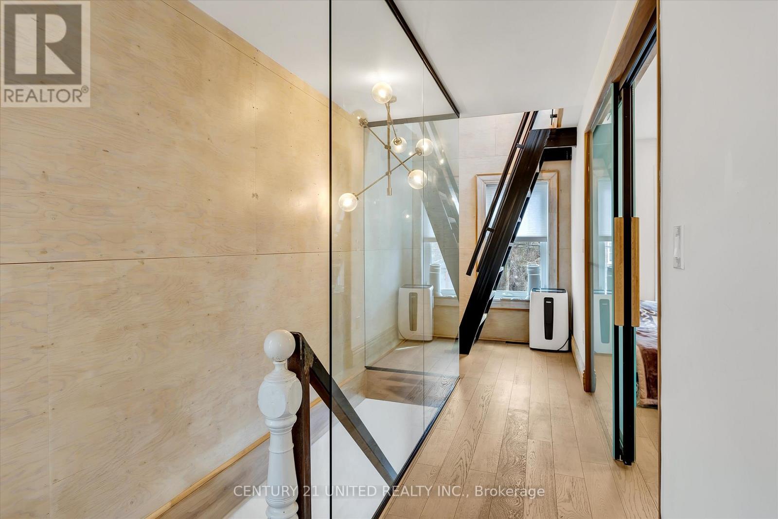 508 Sherbrooke Street, Peterborough, Ontario  K9J 2P3 - Photo 19 - X12430327