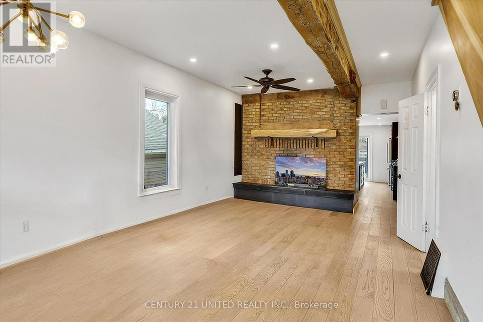 508 Sherbrooke Street, Peterborough, Ontario  K9J 2P3 - Photo 6 - X12430327