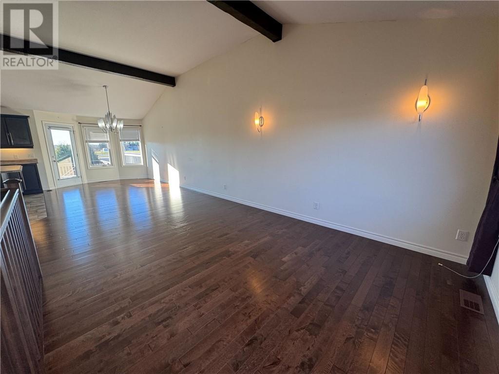 4623 Country Club Drive Unit# Upper, Azilda, Ontario  P0M 1B0 - Photo 15 - 2125942