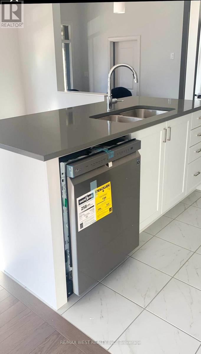 707 Cordelette Circle, Ottawa, Ontario  K1W 0P6 - Photo 14 - X12637362