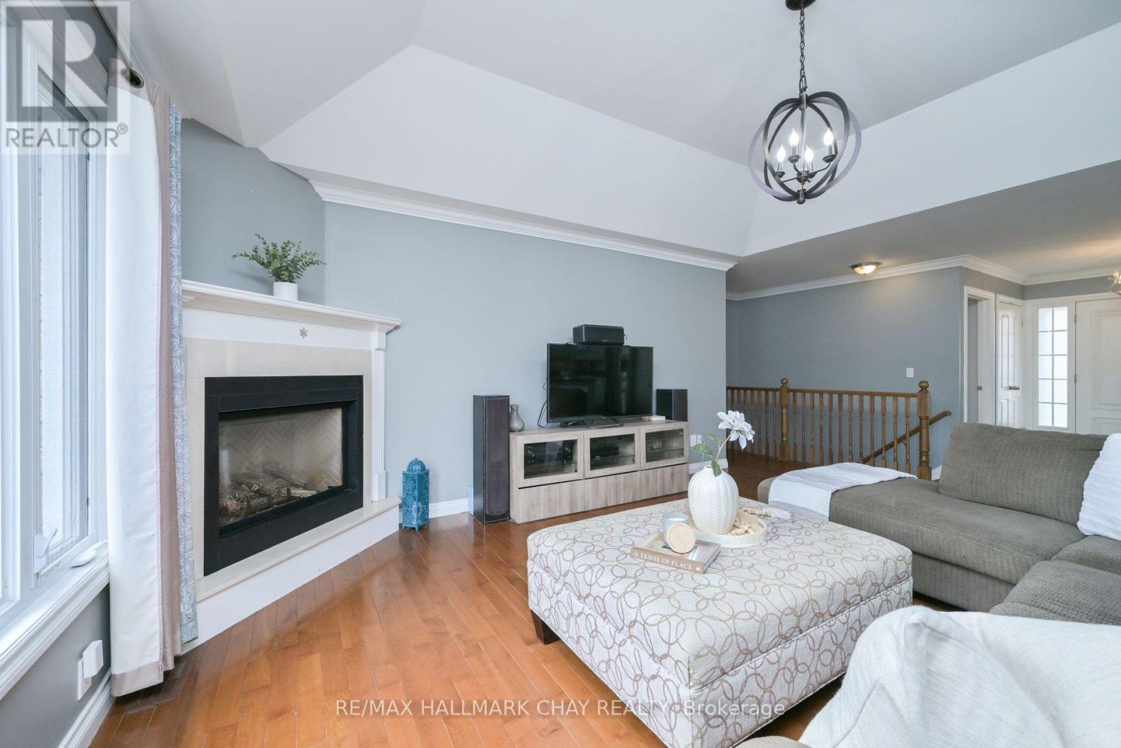 7629 Keenansville Road, Adjala-Tosorontio, Ontario  L0G 1W0 - Photo 15 - N12461685