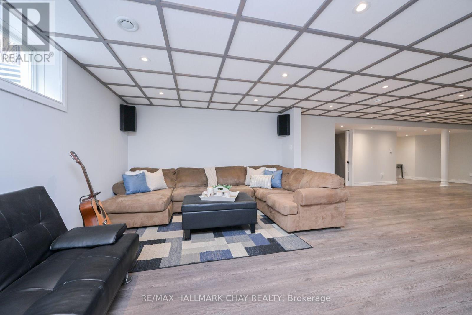 7629 Keenansville Road, Adjala-Tosorontio, Ontario  L0G 1W0 - Photo 28 - N12461685