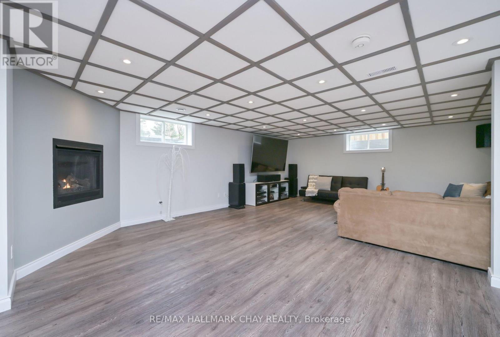 7629 Keenansville Road, Adjala-Tosorontio, Ontario  L0G 1W0 - Photo 29 - N12461685