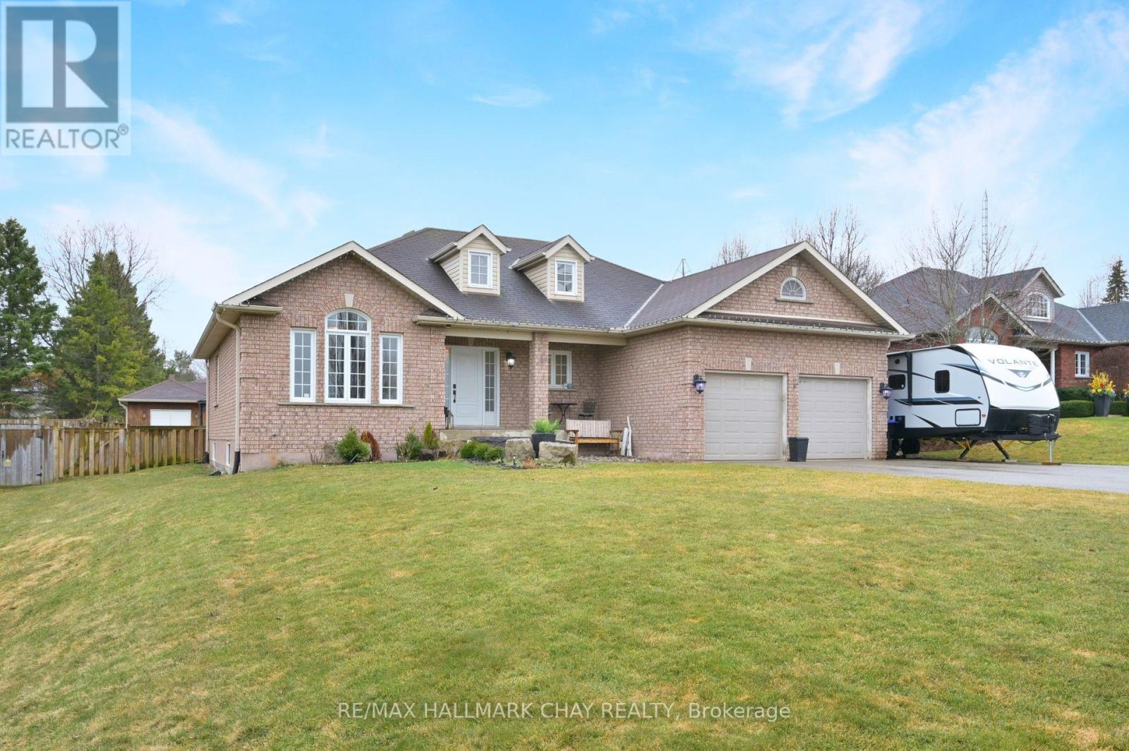 7629 Keenansville Road, Adjala-Tosorontio, Ontario  L0G 1W0 - Photo 2 - N12461685