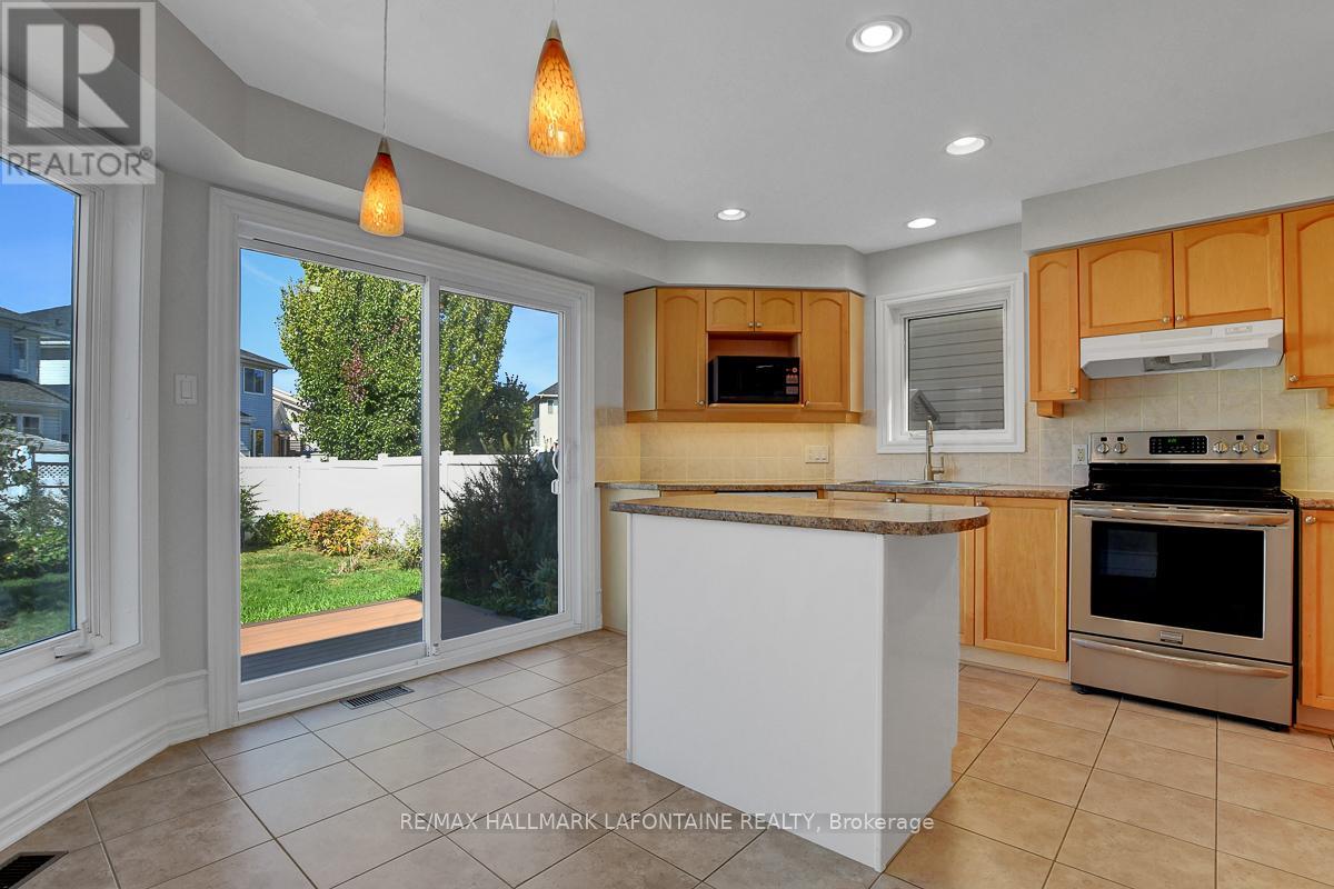 919 Scala Avenue, Ottawa, Ontario  K4A 4M7 - Photo 13 - X12439451