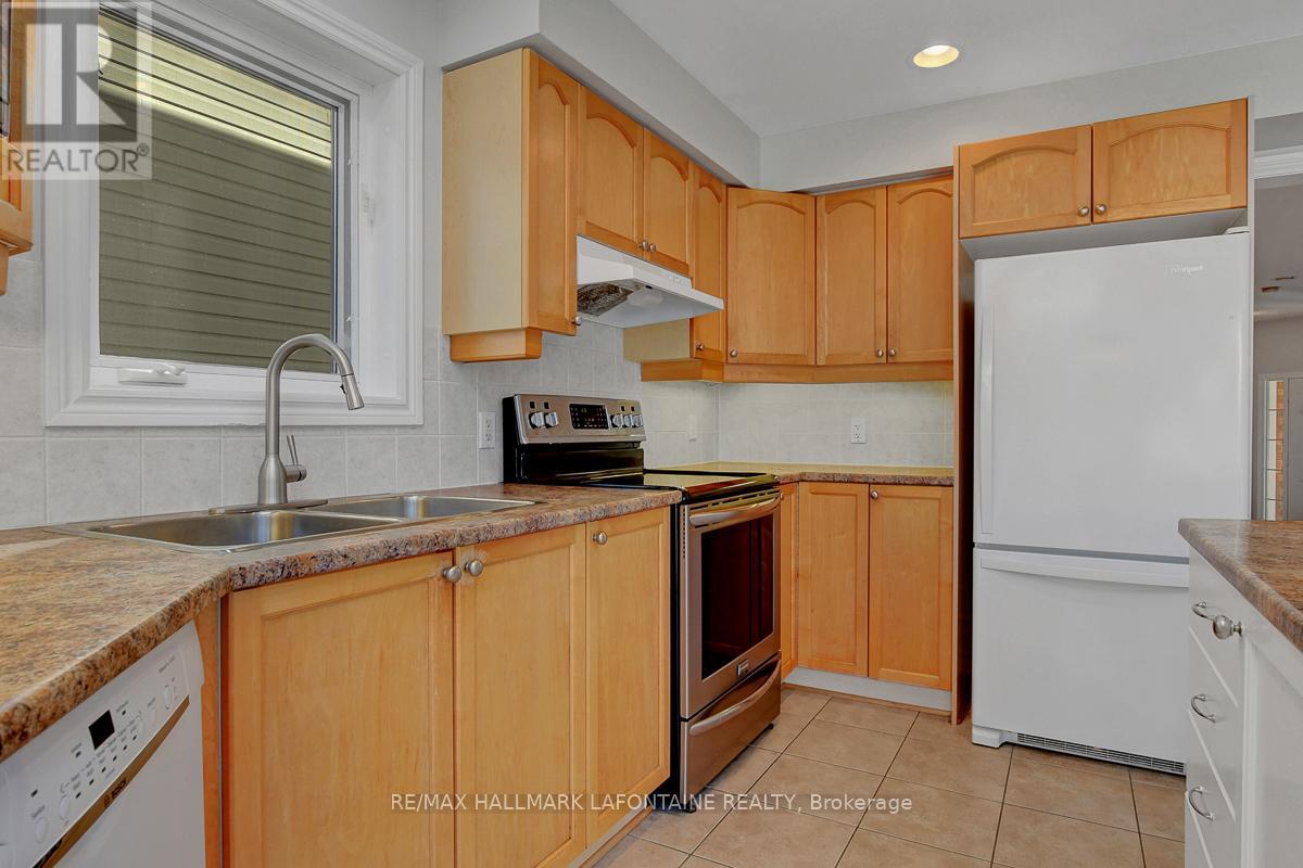 919 Scala Avenue, Ottawa, Ontario  K4A 4M7 - Photo 17 - X12439451