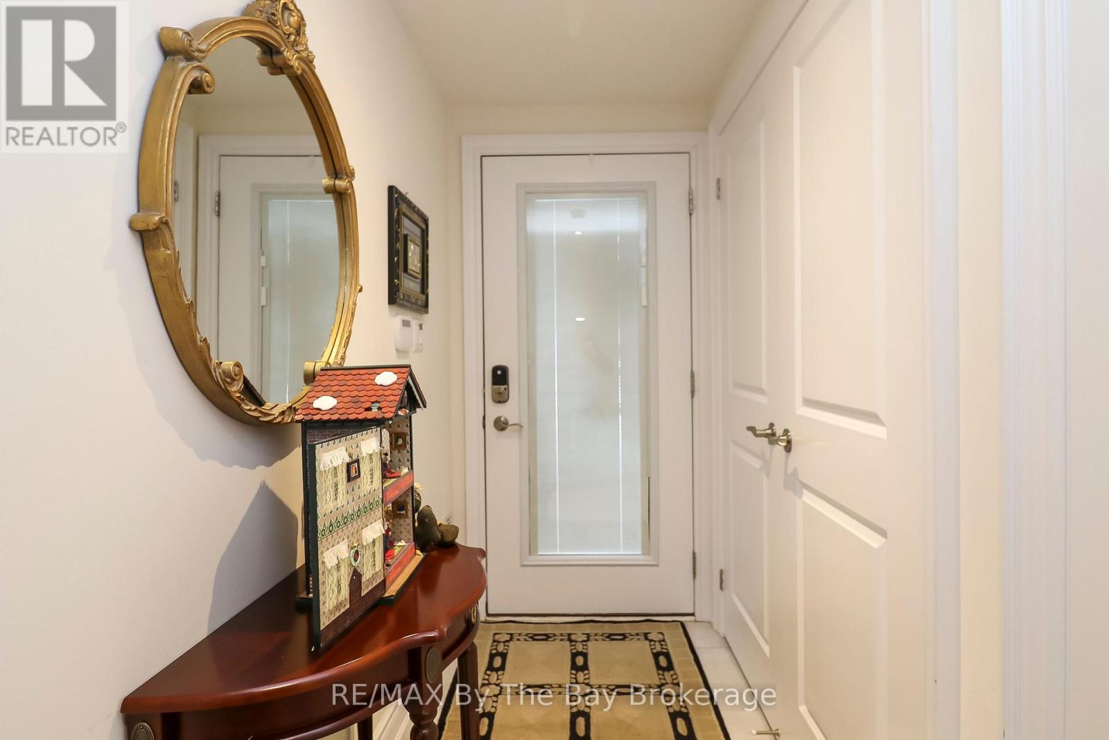 578 Mosley Street, Wasaga Beach, Ontario  L9Z 2H9 - Photo 4 - S12642344