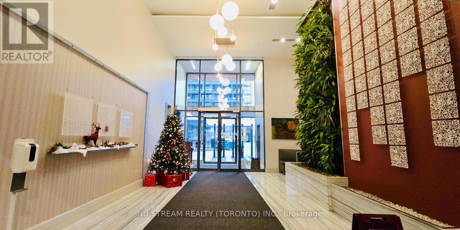 318 - 111 ELIZABETH STREET, Toronto, Ontario