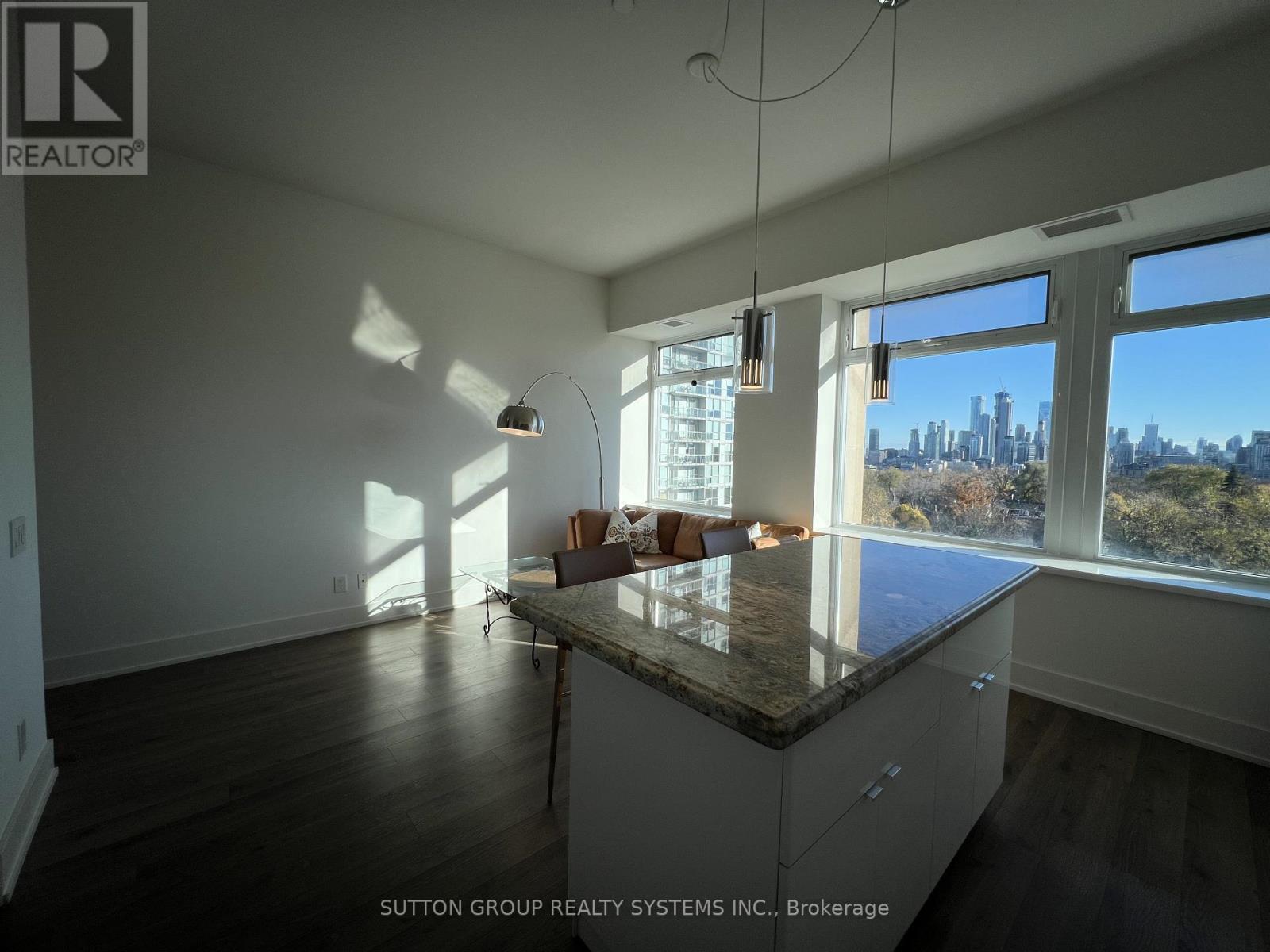 716 - 111 St Clair Avenue W, Toronto, Ontario  M4V 1N5 - Photo 11 - C12642328