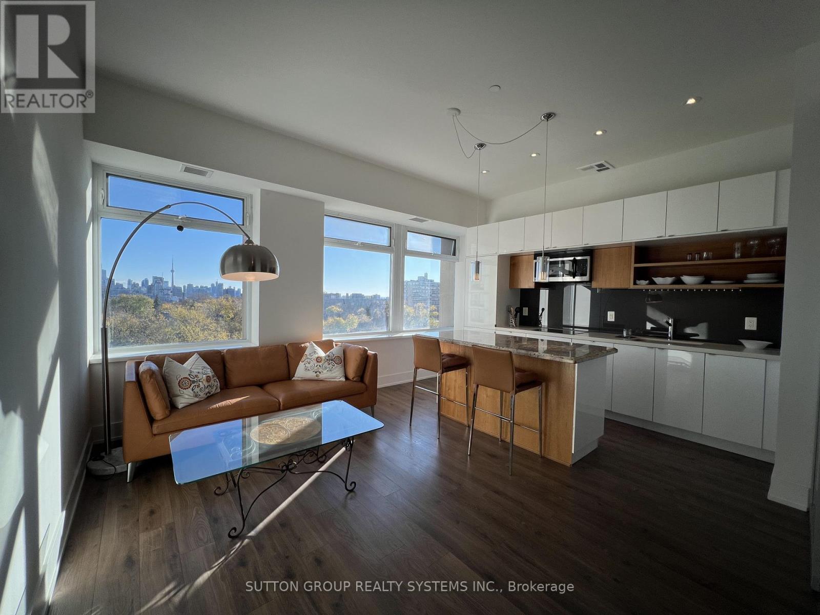 716 - 111 St Clair Avenue W, Toronto, Ontario  M4V 1N5 - Photo 3 - C12642328