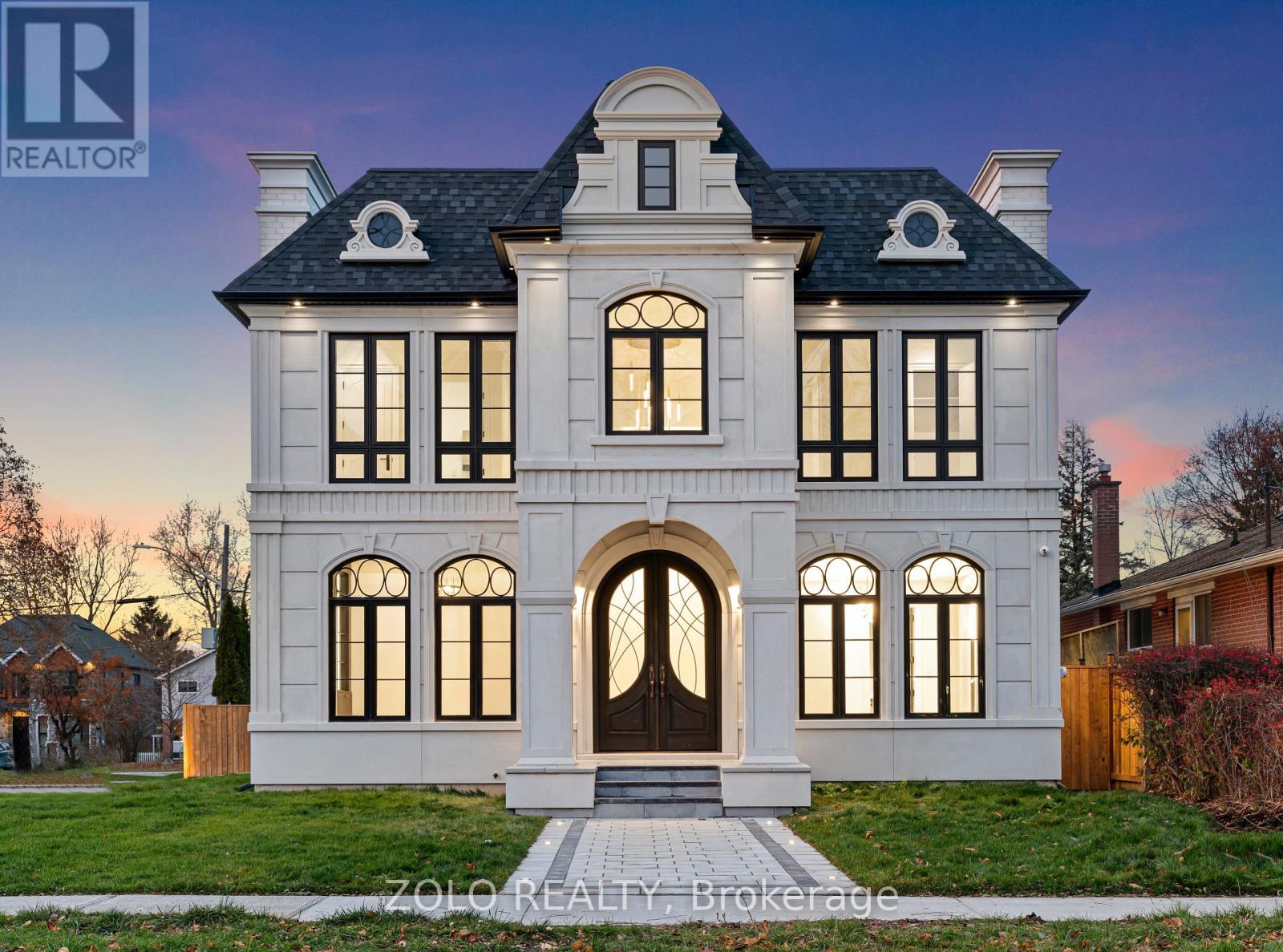 52 CHILD DRIVE, aurora (aurora highlands), Ontario