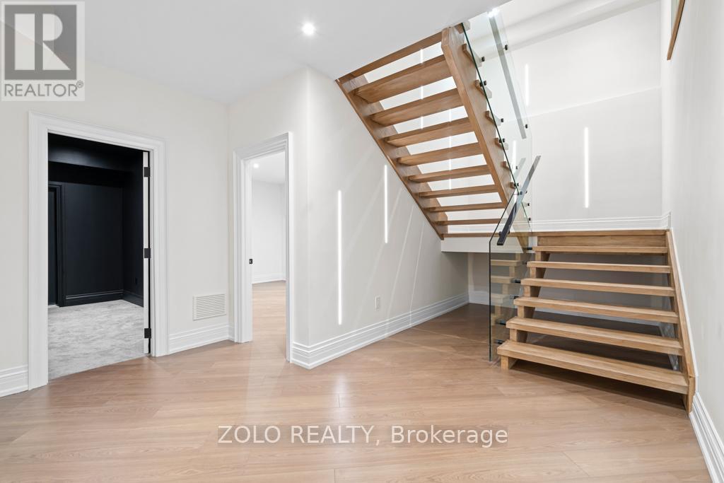 52 Child Drive, Aurora, Ontario  L4G 1Y5 - Photo 28 - N12642302