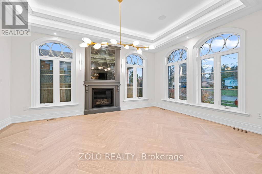 52 Child Drive, Aurora, Ontario  L4G 1Y5 - Photo 7 - N12642302