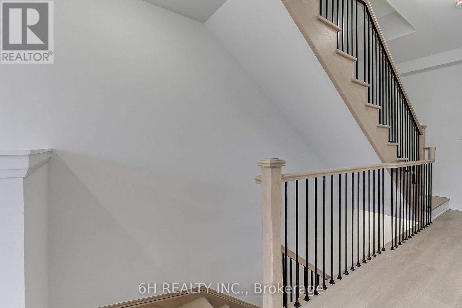 Lot 31 - 42 Harold Wilson Lane, Richmond Hill, Ontario  L4S 1N5 - Photo 6 - N12642320