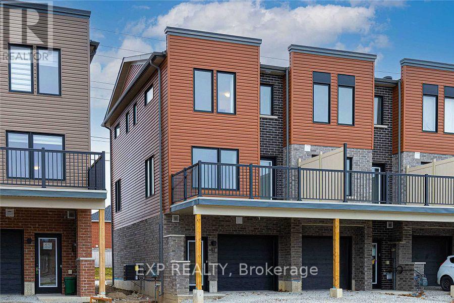 111 FAIRLANE AVENUE, barrie (innis-shore), Ontario