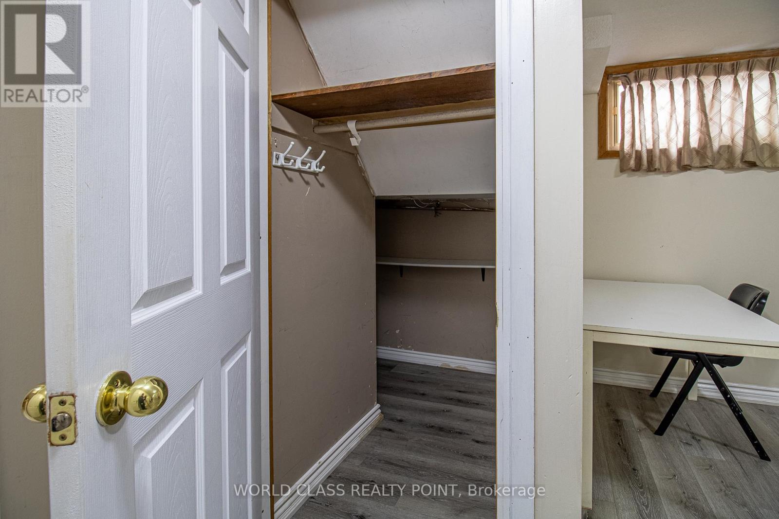 3209 Weston Road, Toronto, Ontario  M9M 2T4 - Photo 17 - W12642306