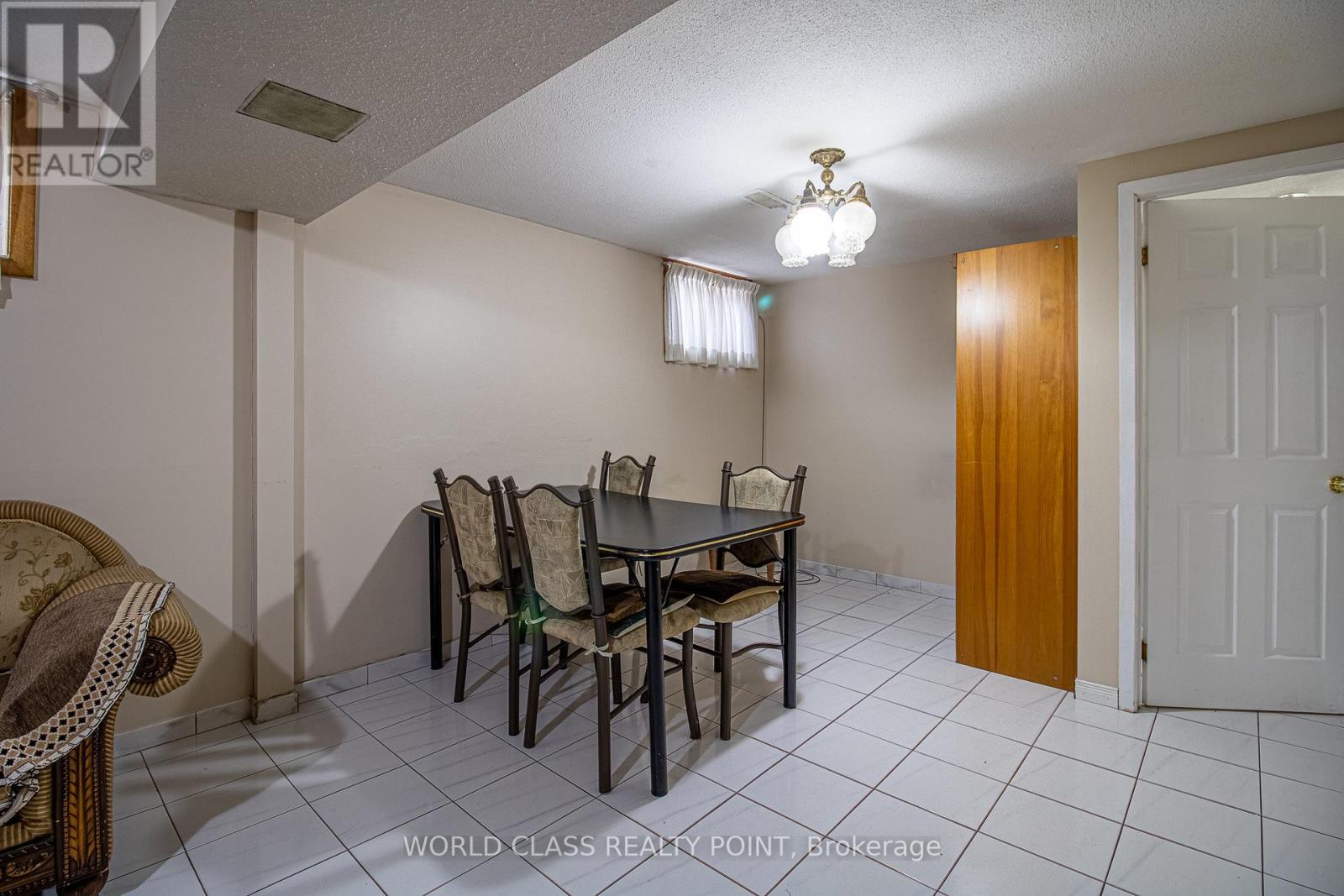 3209 Weston Road, Toronto, Ontario  M9M 2T4 - Photo 19 - W12642306