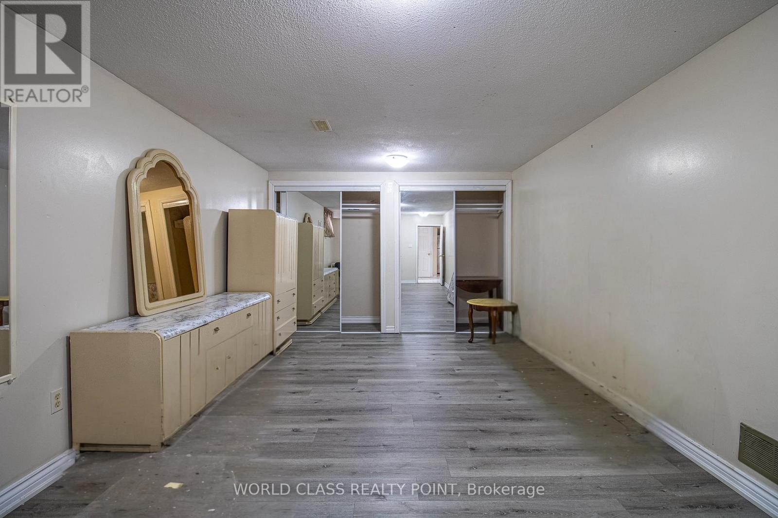 3209 Weston Road, Toronto, Ontario  M9M 2T4 - Photo 4 - W12642306