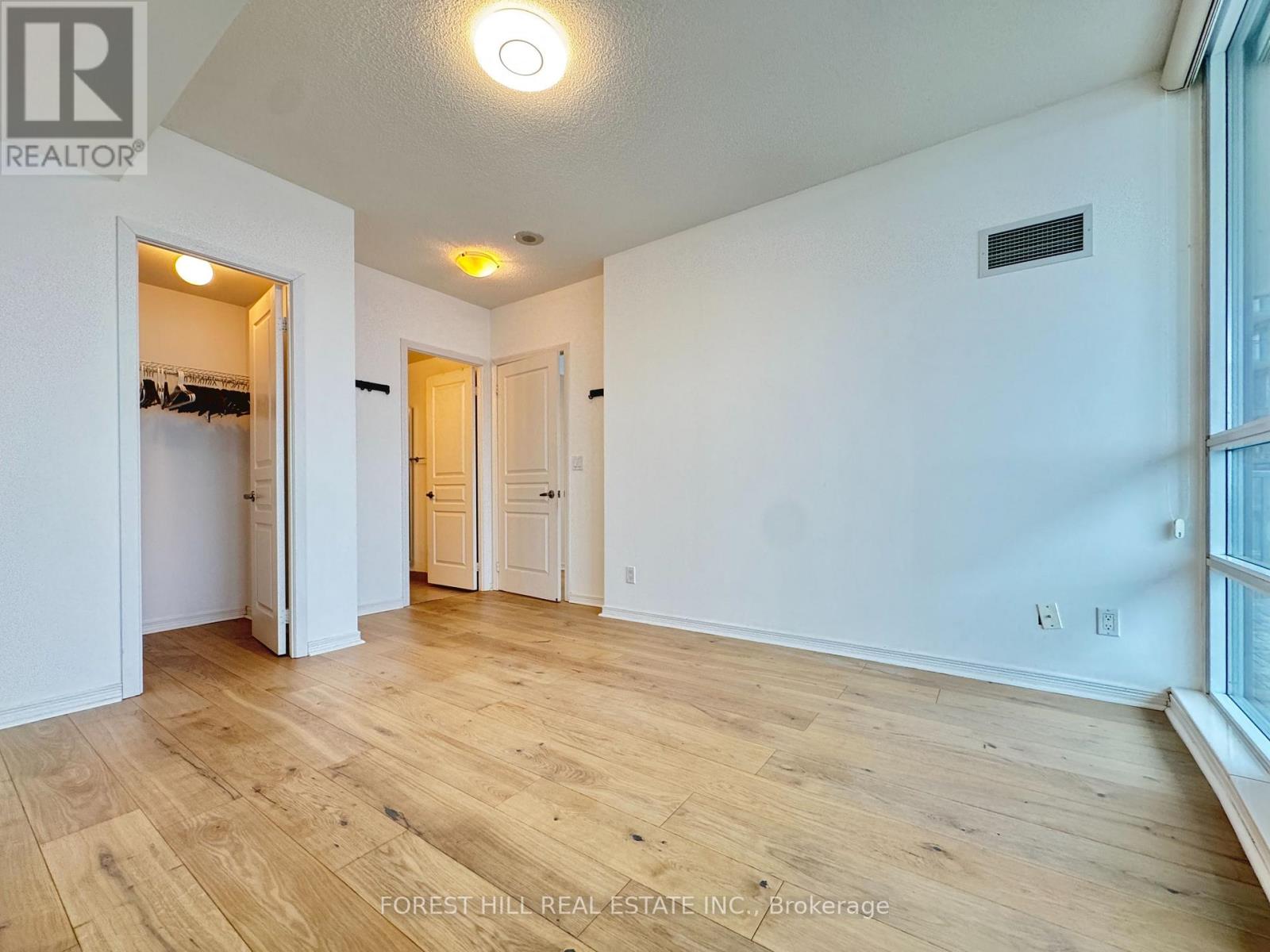 1806 - 2240 Lake Shore Boulevard W, Toronto (Mimico), Ontario  M8V 0B1 - Photo 11 - W12642318