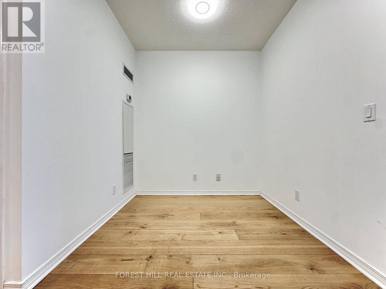 1806 - 2240 Lake Shore Boulevard W, Toronto (Mimico), Ontario  M8V 0B1 - Photo 17 - W12642318