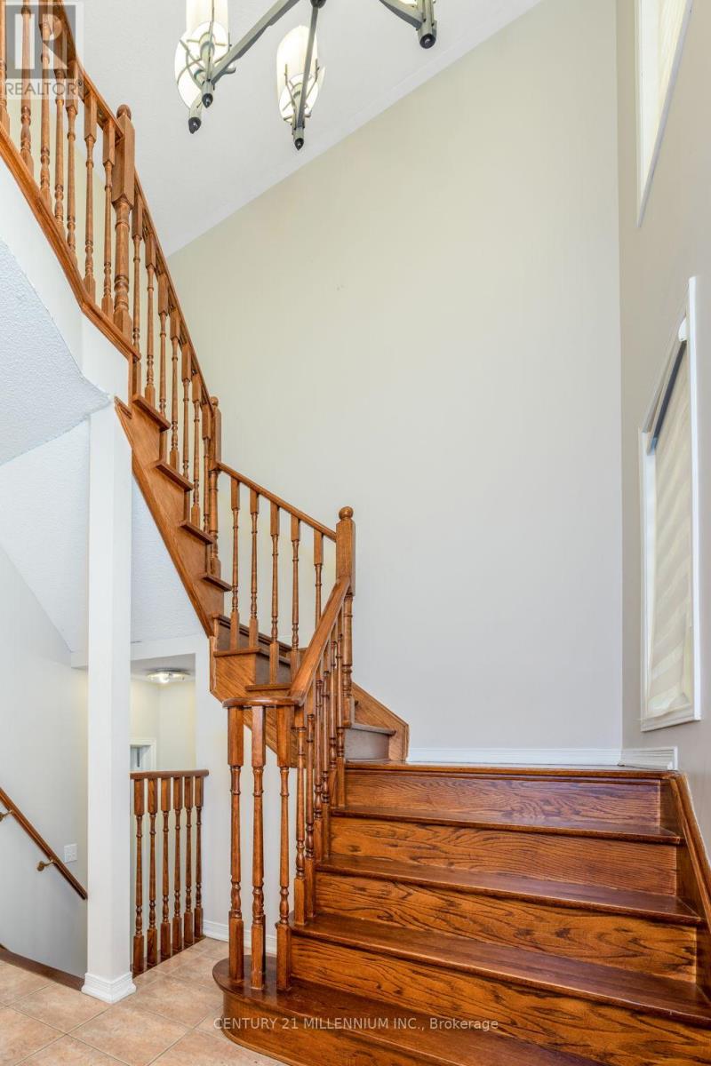 15 Tundra Swan Road, Brampton, Ontario  L6R 3L4 - Photo 15 - W12642342