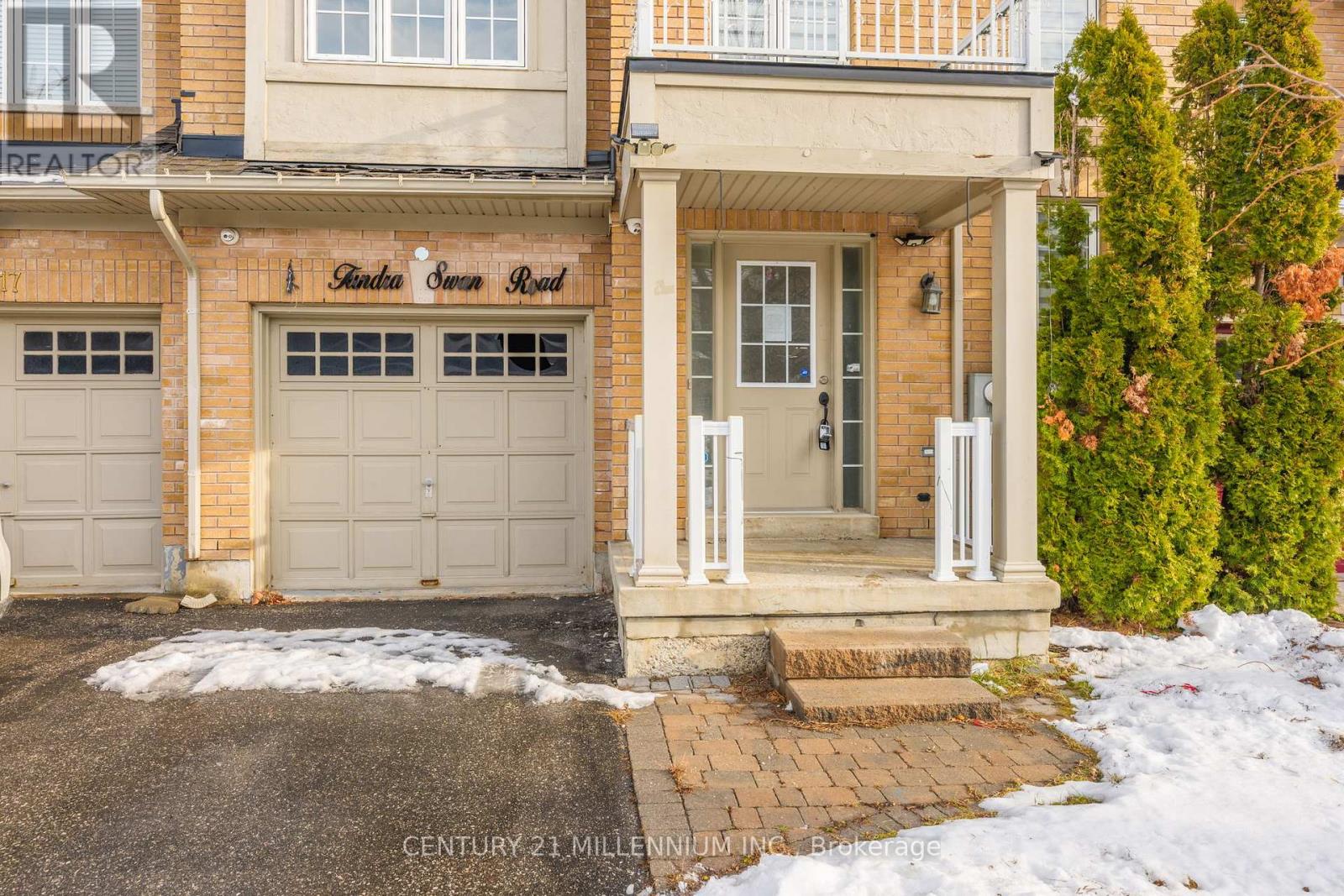15 Tundra Swan Road, Brampton, Ontario  L6R 3L4 - Photo 3 - W12642342