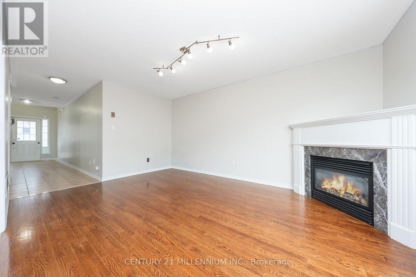 15 Tundra Swan Road, Brampton, Ontario  L6R 3L4 - Photo 7 - W12642342