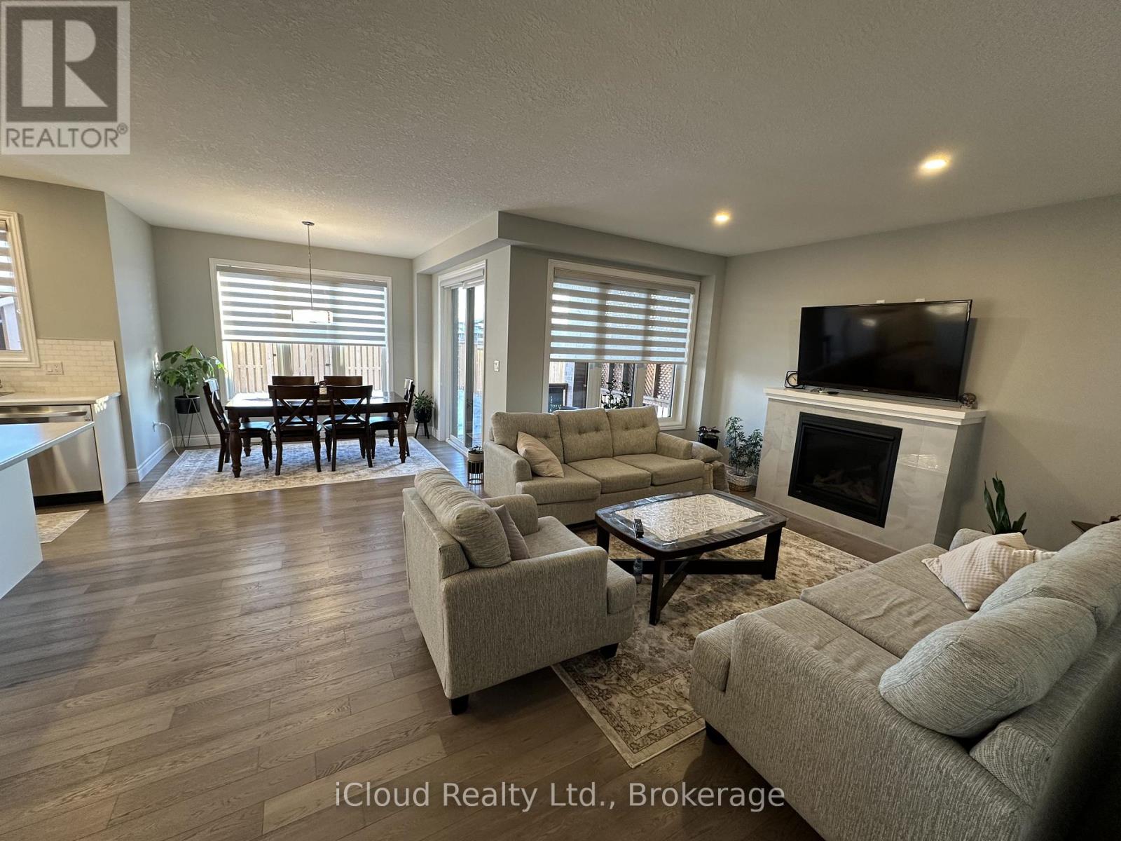 106 Queensgate Crescent, Woolwich, Ontario  N0B 1M0 - Photo 11 - X12642326