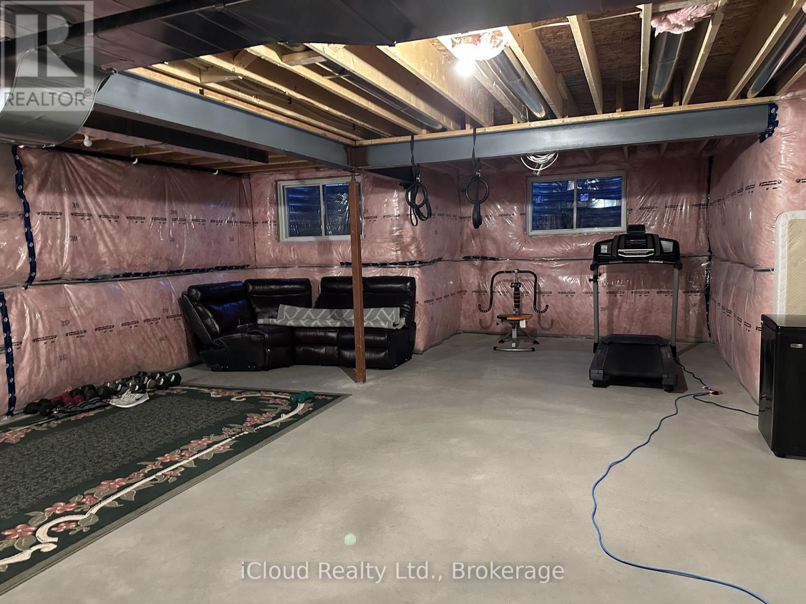 106 Queensgate Crescent, Woolwich, Ontario  N0B 1M0 - Photo 34 - X12642326