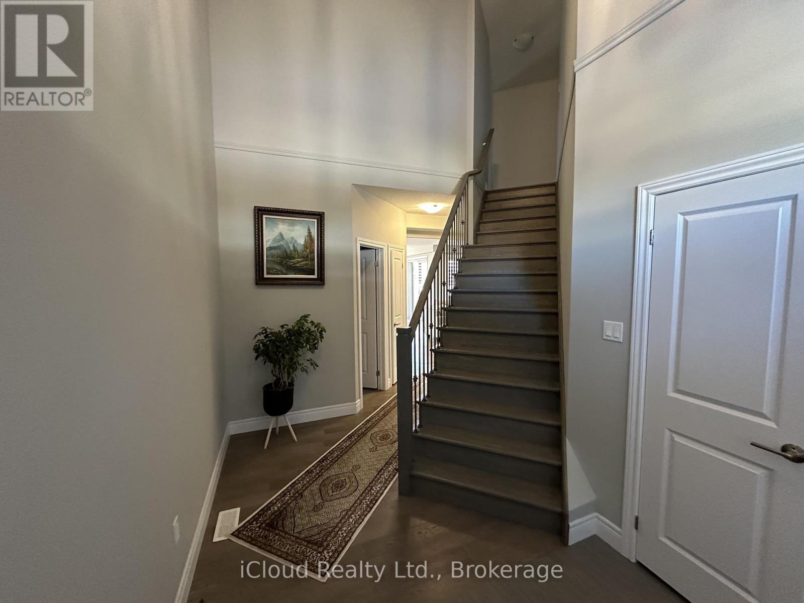 106 Queensgate Crescent, Woolwich, Ontario  N0B 1M0 - Photo 6 - X12642326