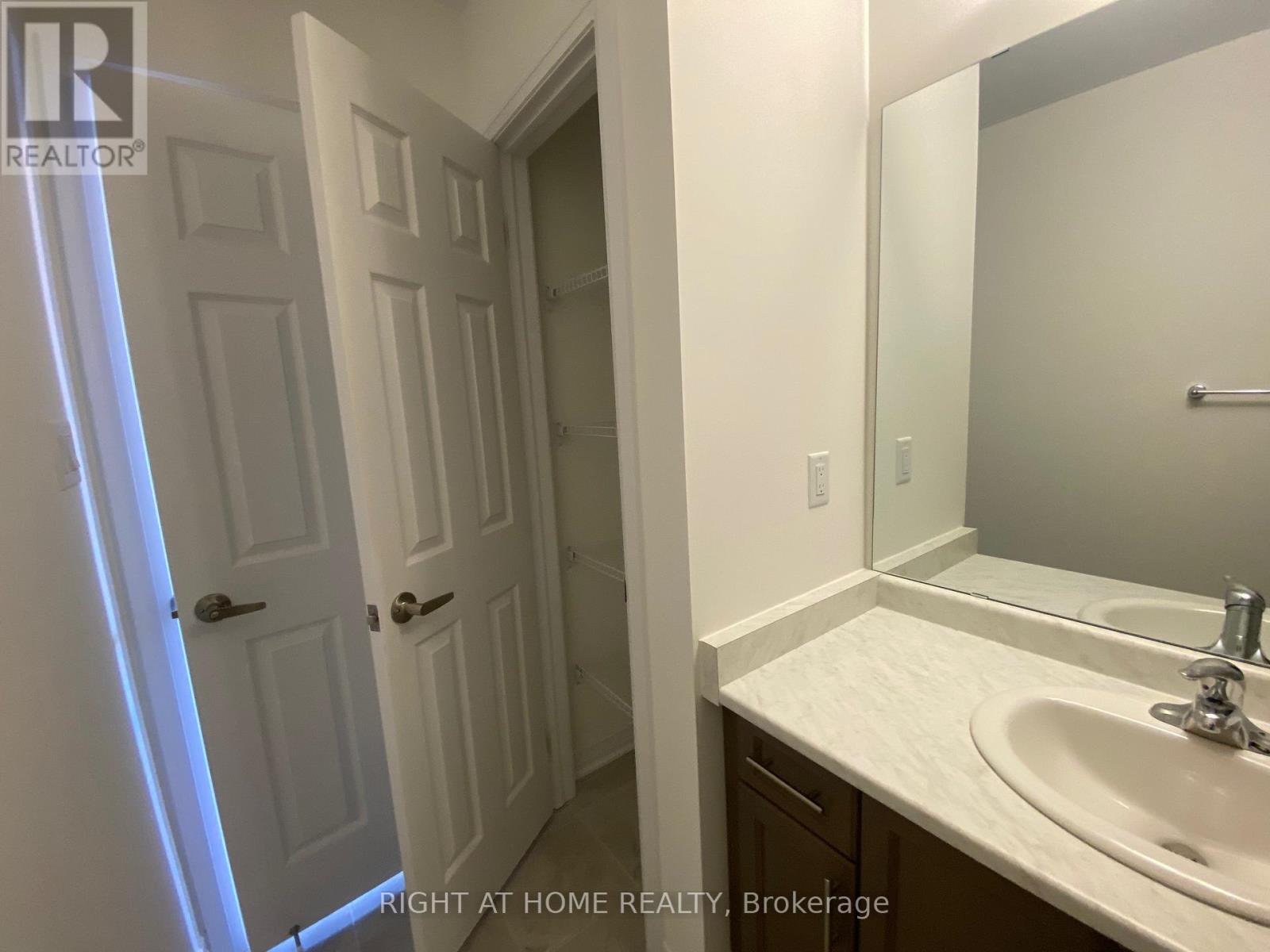 74 Witteveen Drive, Brantford, Ontario  N3T 0S3 - Photo 20 - X12642336