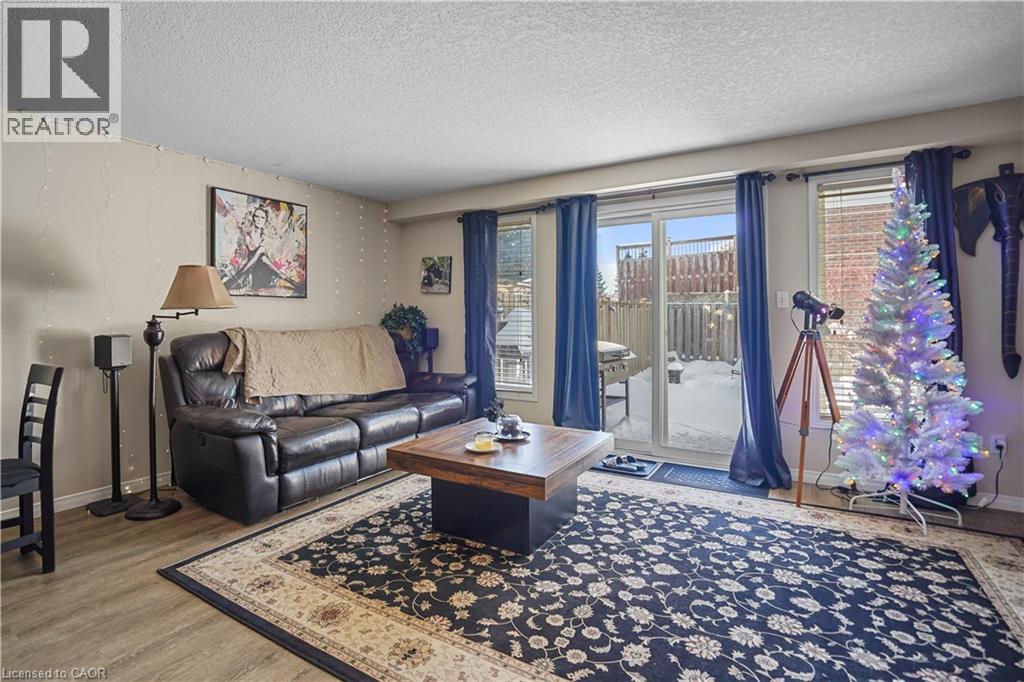 153 Donnenwerth Drive, Kitchener, Ontario  N2E 4C8 - Photo 7 - 40792986