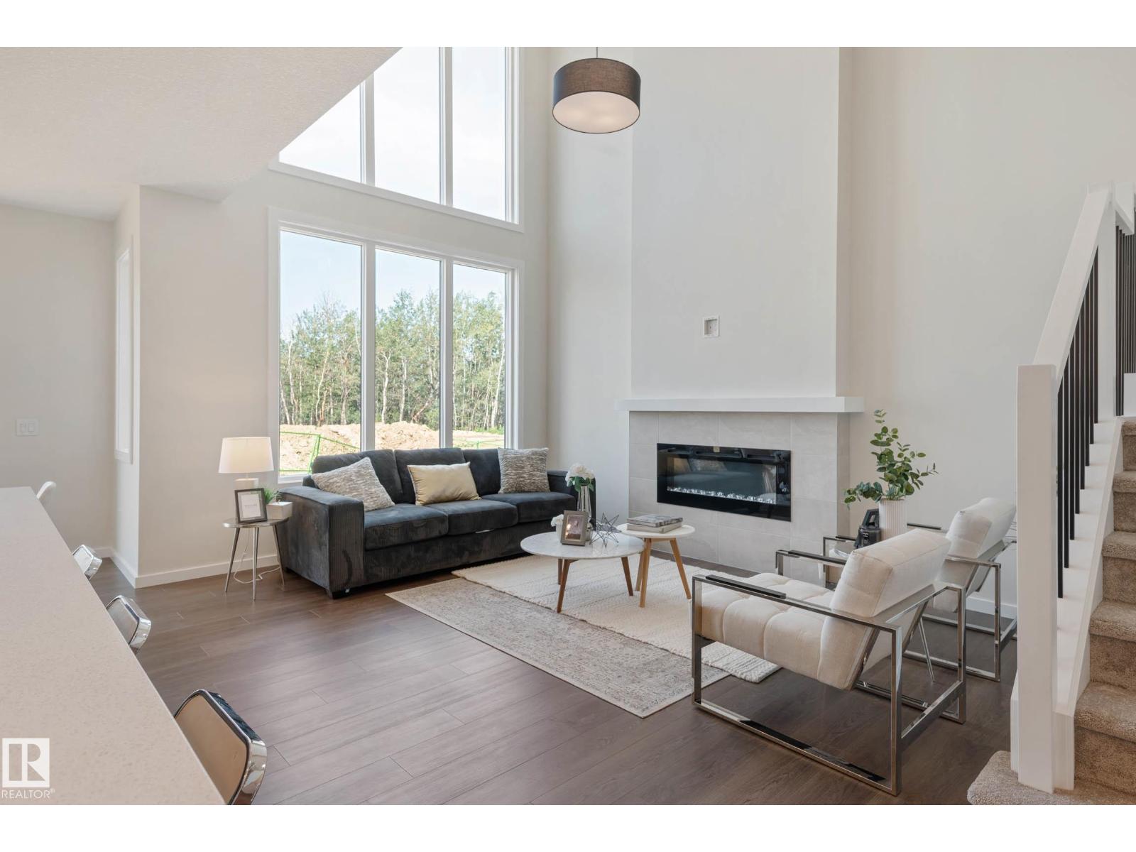 8136 230 Street Nw, Edmonton, Alberta  T5T 7Y1 - Photo 2 - E4463365