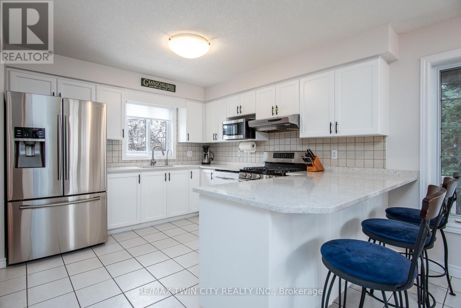 148 Winding Wood Crescent, Kitchener, Ontario  N2P 2L6 - Photo 17 - X12642346