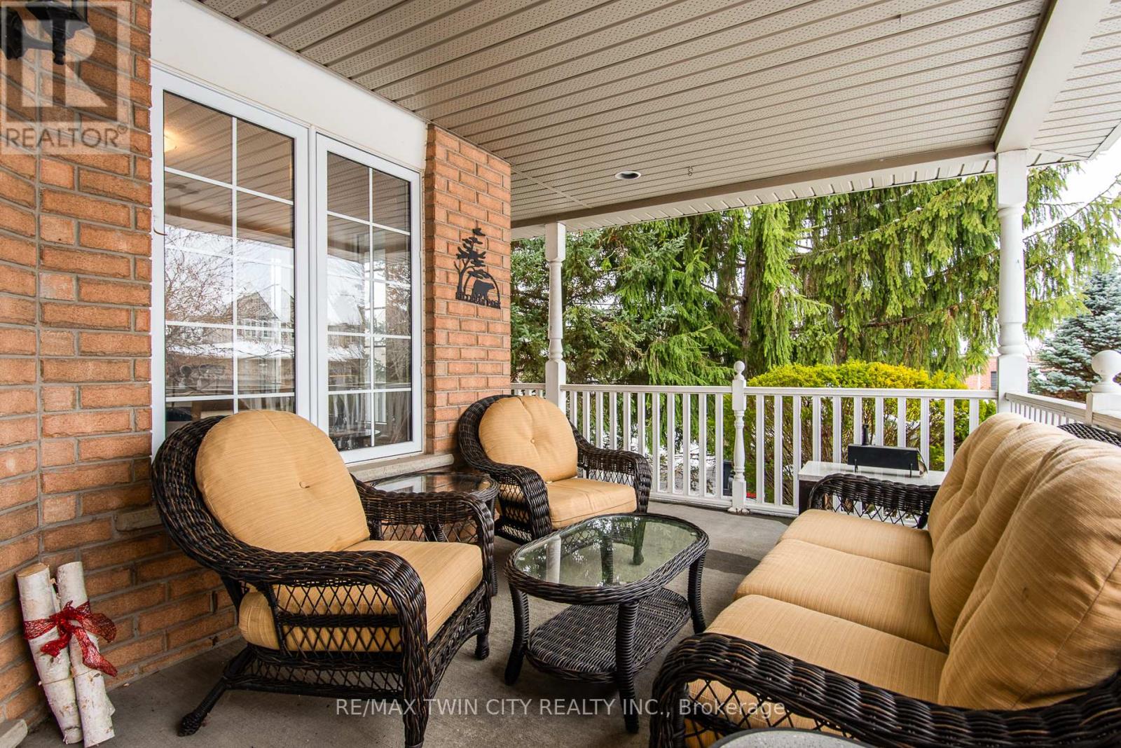 148 Winding Wood Crescent, Kitchener, Ontario  N2P 2L6 - Photo 4 - X12642346