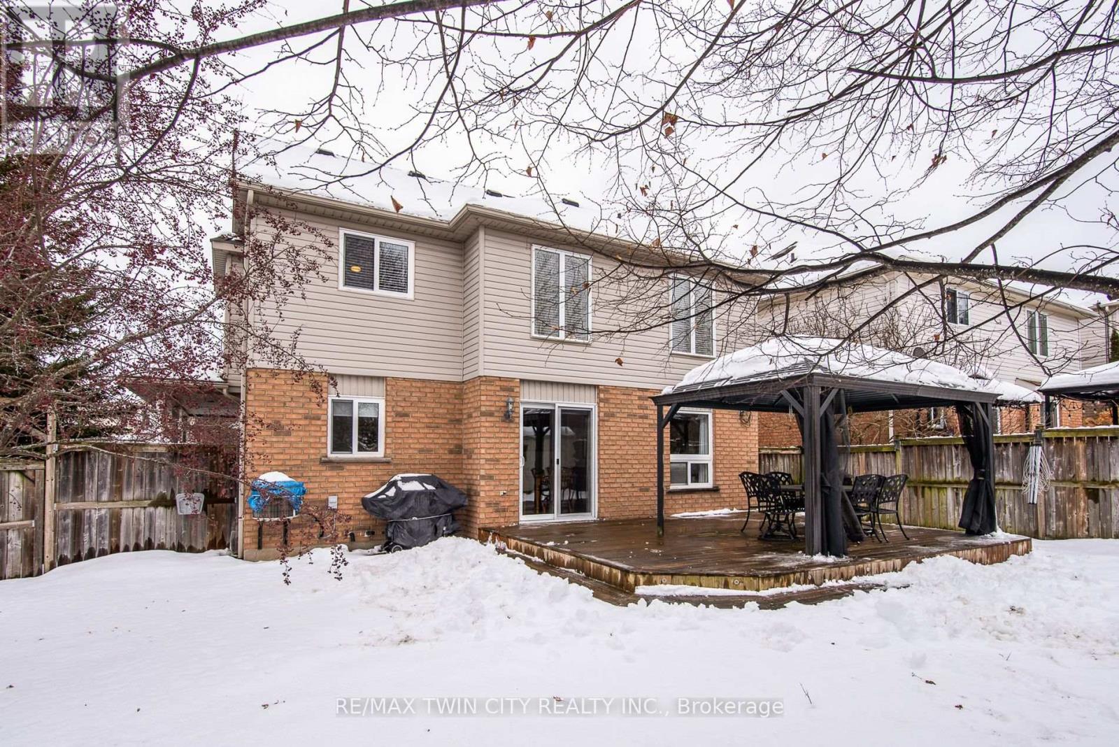 148 Winding Wood Crescent, Kitchener, Ontario  N2P 2L6 - Photo 7 - X12642346