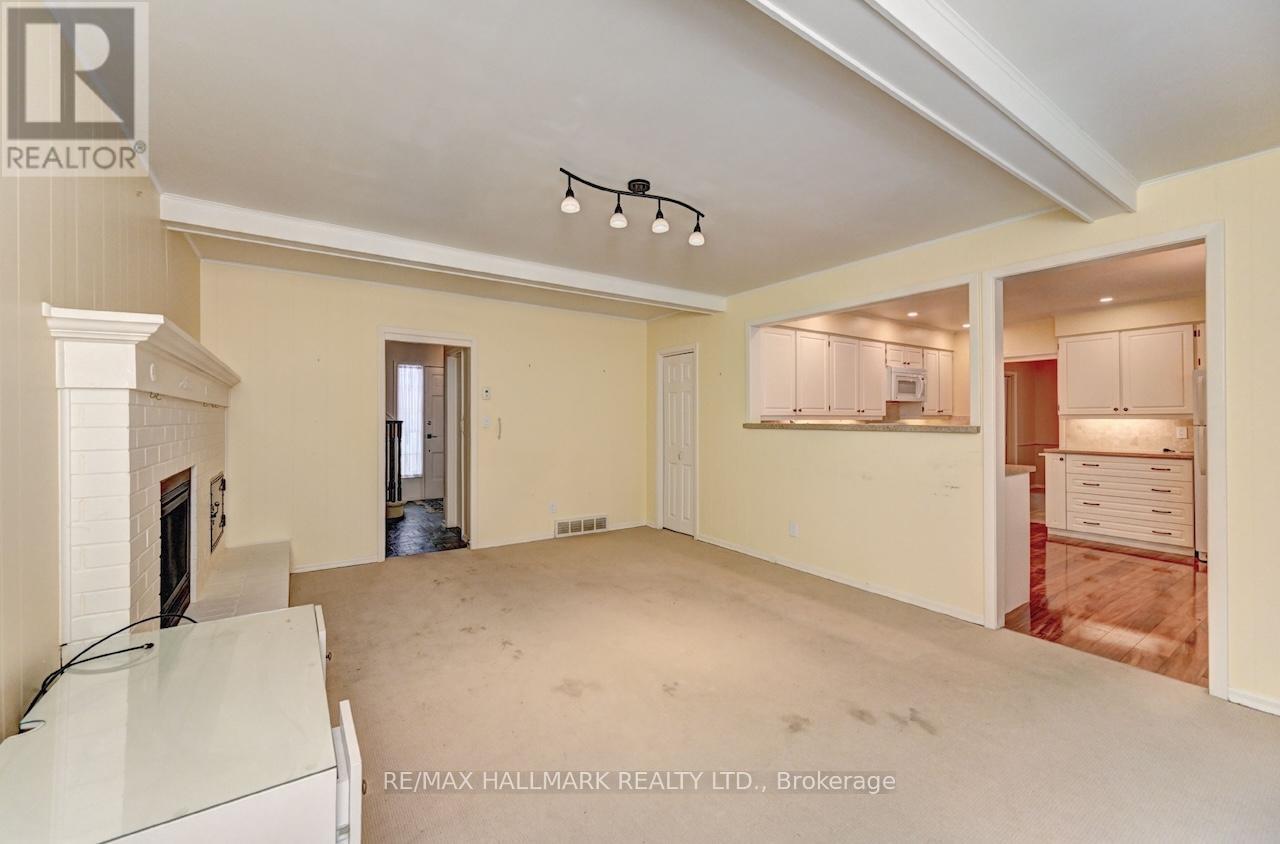 54 Ashton Crescent, Waterloo, Ontario  N2L 1P9 - Photo 12 - X12638126