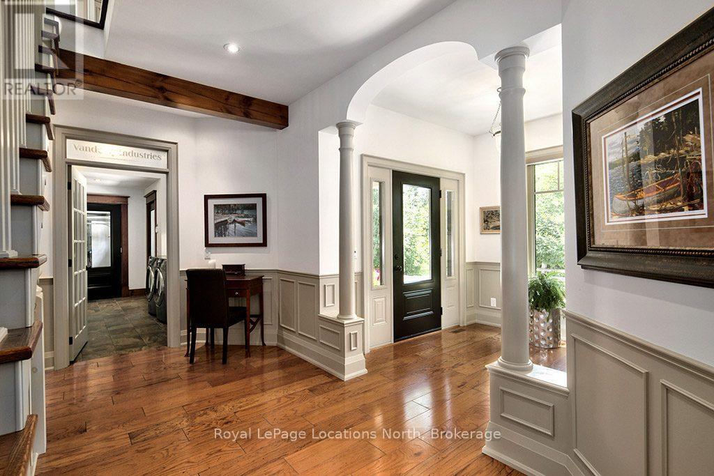 376 Sunset Boulevard, Blue Mountains, Ontario  N0H 2P0 - Photo 3 - X12642358