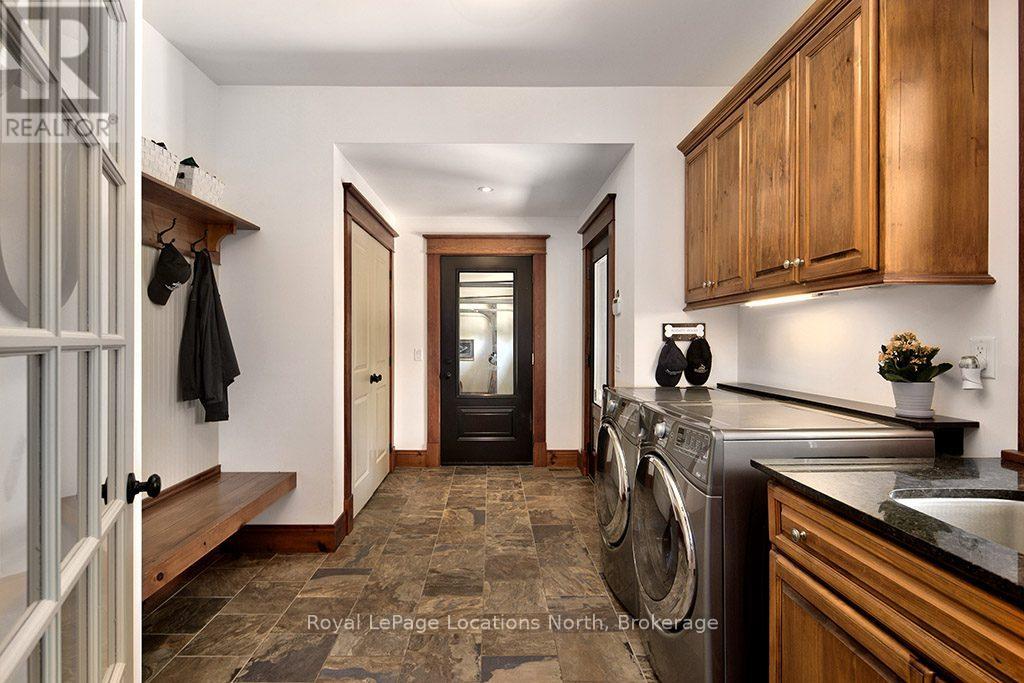 376 Sunset Boulevard, Blue Mountains, Ontario  N0H 2P0 - Photo 33 - X12642358