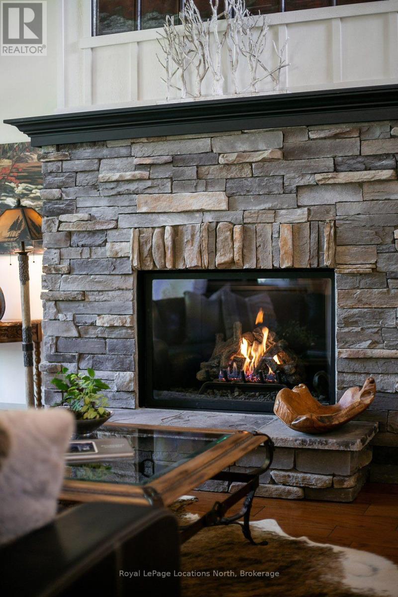 376 Sunset Boulevard, Blue Mountains, Ontario  N0H 2P0 - Photo 5 - X12642358