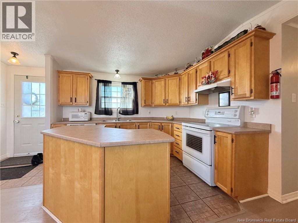 6 Cypress Tree Street, Moncton, New Brunswick  E1H 3R4 - Photo 5 - NB131177