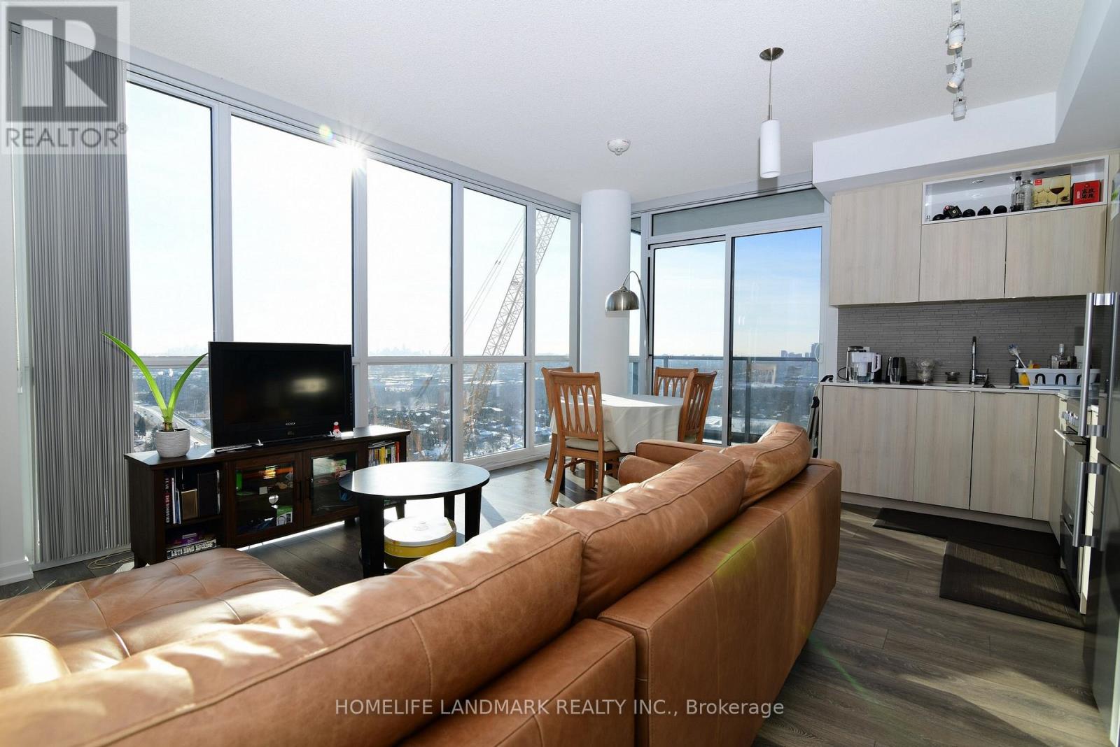 1802 - 50 Forest Manor Road, Toronto, Ontario  M2J 0E3 - Photo 5 - C12642372