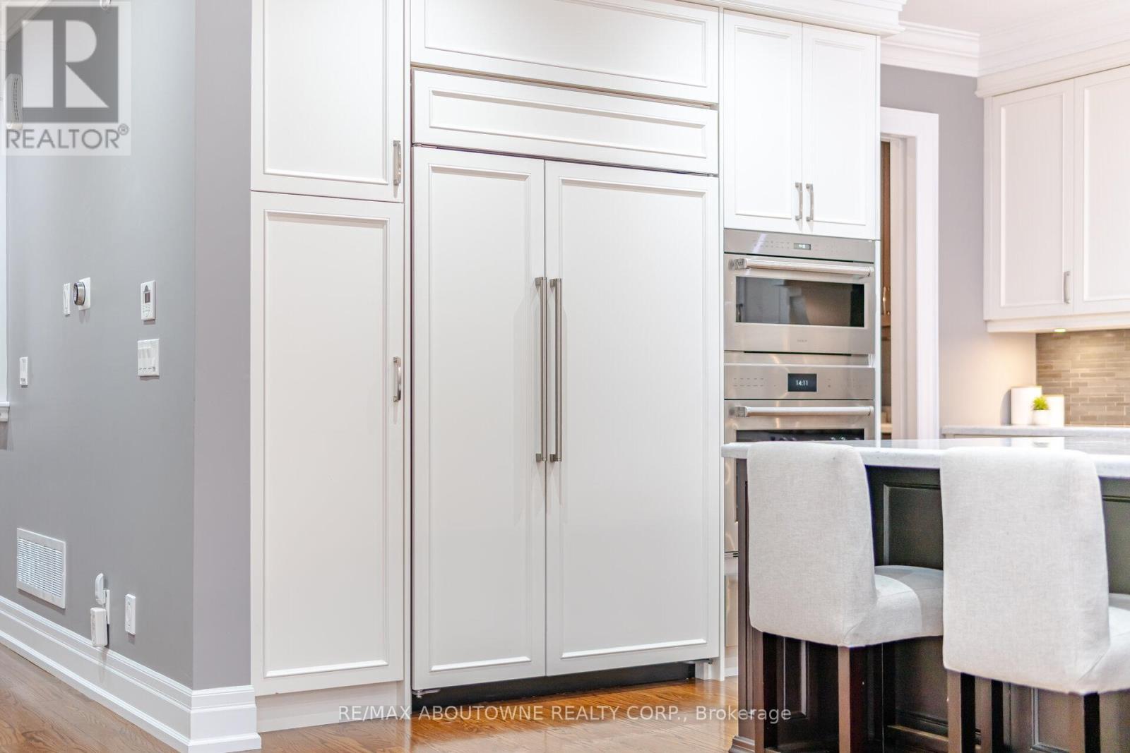 1271 Mineola Gardens, Mississauga, Ontario  L5G 3Y5 - Photo 14 - W12639148