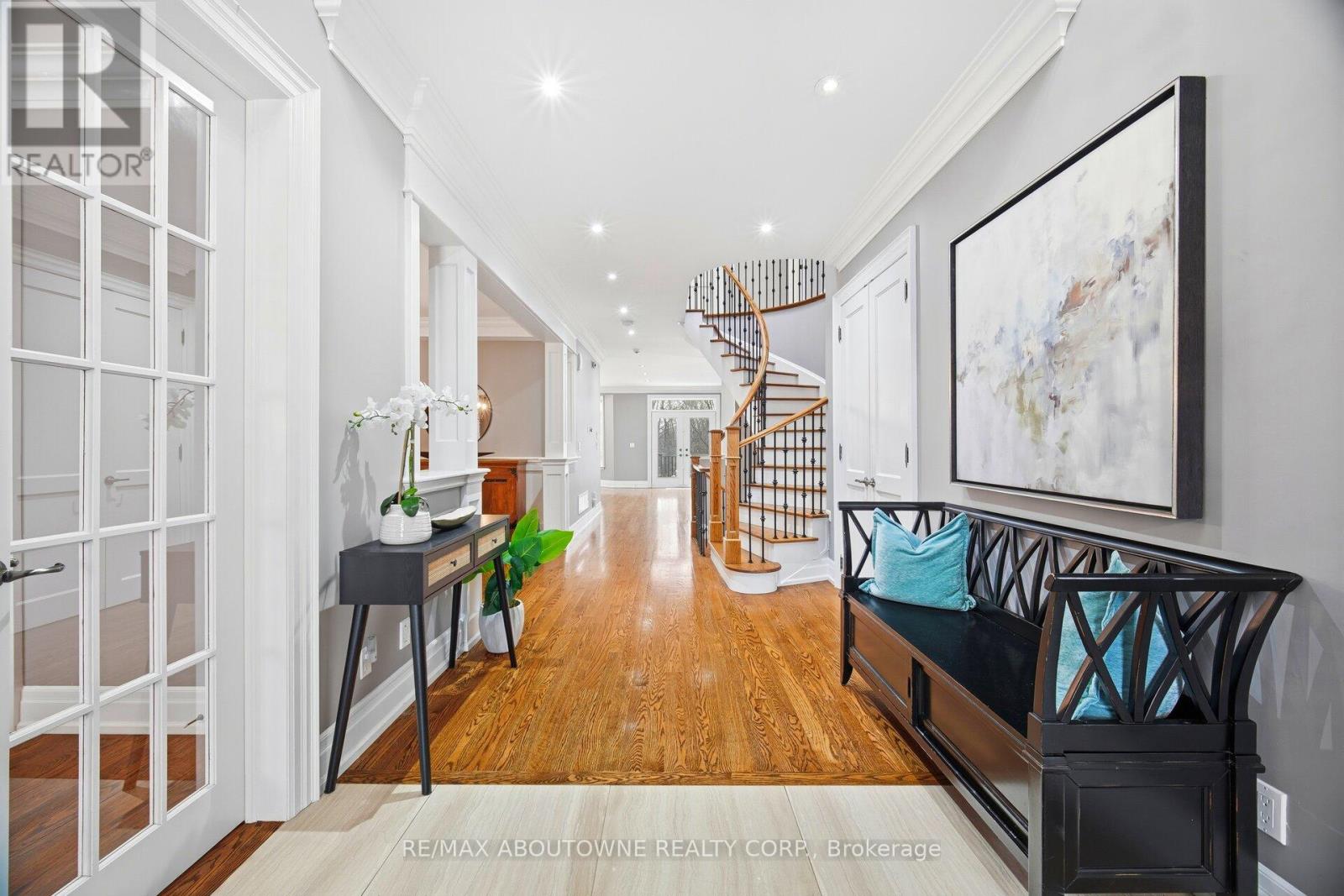 1271 Mineola Gardens, Mississauga, Ontario  L5G 3Y5 - Photo 7 - W12639148